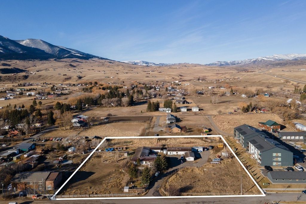 94 Willow Drive, Livingston, MT 59047 photo 3