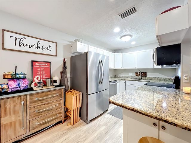 918 LAKE DESTINY ROAD F, Altamonte Springs, FL 32714