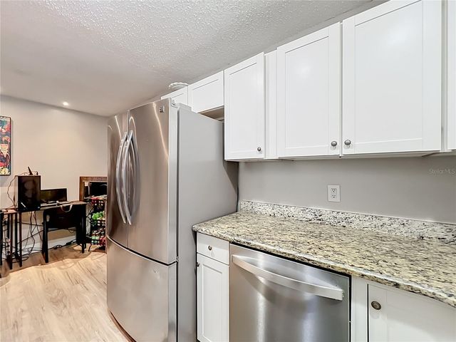 918 LAKE DESTINY ROAD F, Altamonte Springs, FL 32714