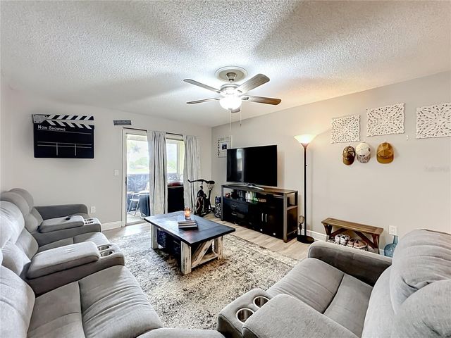 918 LAKE DESTINY ROAD F, Altamonte Springs, FL 32714