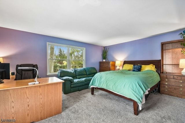 248 Appletree Ln, Mountainside Boro, NJ 07092