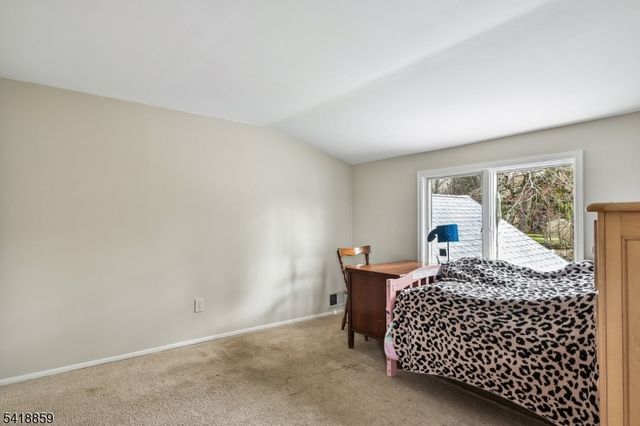 248 Appletree Ln, Mountainside Boro, NJ 07092