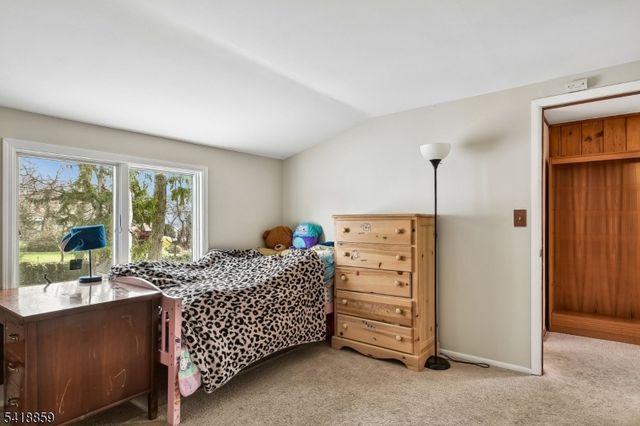 248 Appletree Ln, Mountainside Boro, NJ 07092