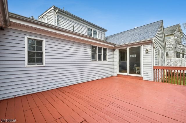 248 Appletree Ln, Mountainside Boro, NJ 07092