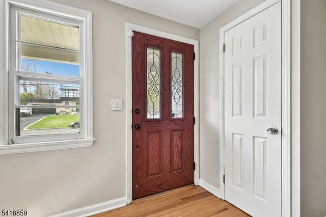 248 Appletree Ln, Mountainside Boro, NJ 07092