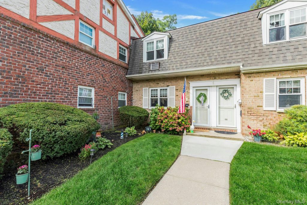 21 Glen Hollow Drive G9, Holtsville, NY 11742 — photo 3