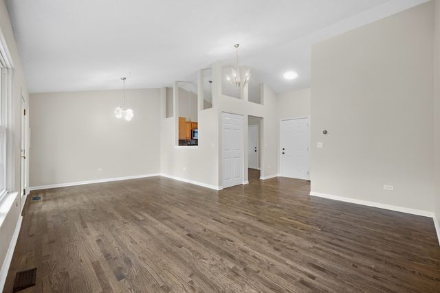 610 Lyon Court, Buffalo Grove, IL 60089
