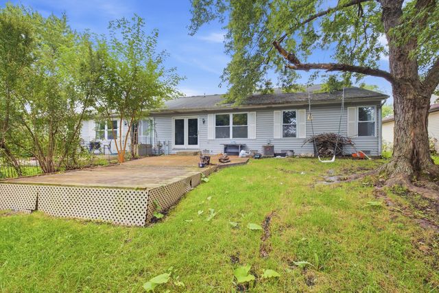 610 Lyon Court, Buffalo Grove, IL 60089