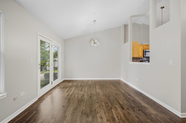 610 Lyon Court, Buffalo Grove, IL 60089