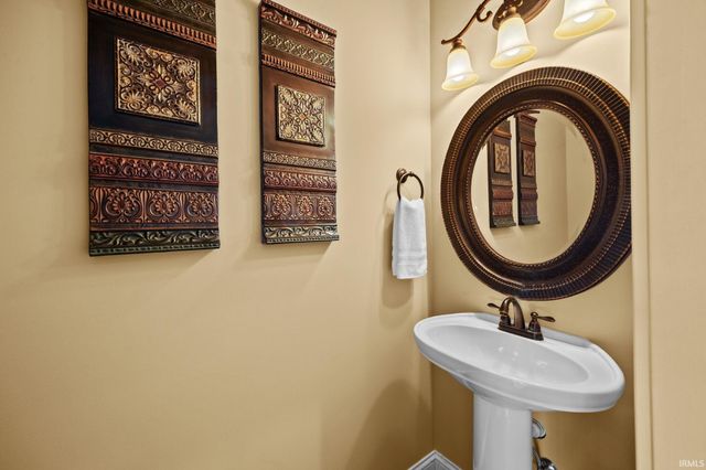 5148 Flowermound Drive, West Lafayette, IN 47906