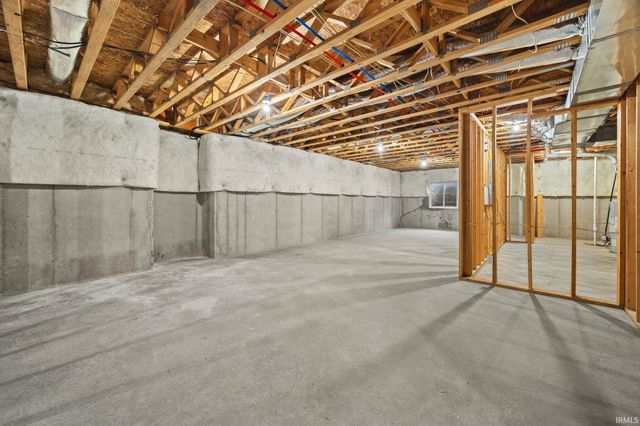 5148 Flowermound Drive, West Lafayette, IN 47906