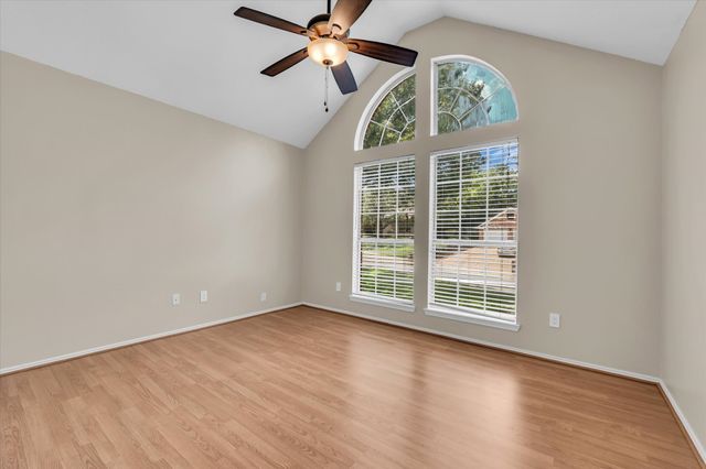 4218 Green Oak Drive, Waco, TX 76710