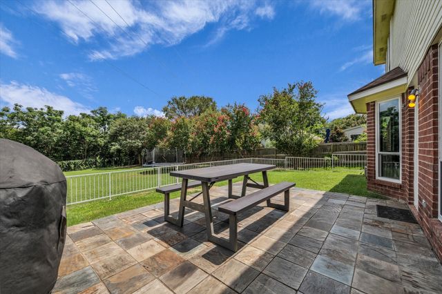 4218 Green Oak Drive, Waco, TX 76710