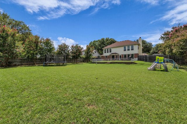 4218 Green Oak Drive, Waco, TX 76710