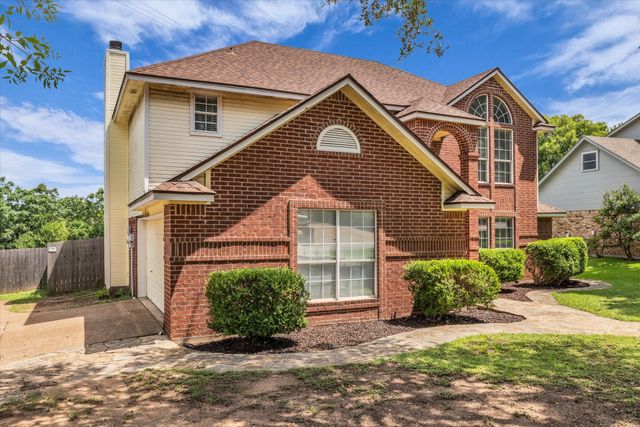 4218 Green Oak Drive, Waco, TX 76710
