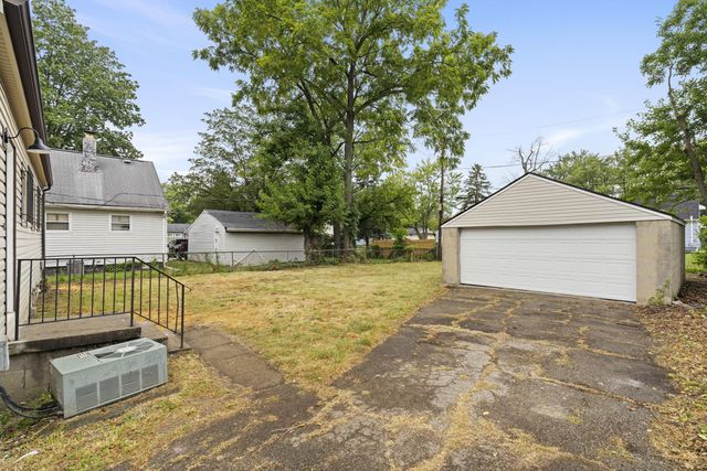986 Loretta Avenue, Columbus, OH 43211