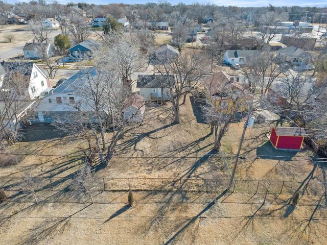 1445 N Lorraine, Wichita, KS 67214