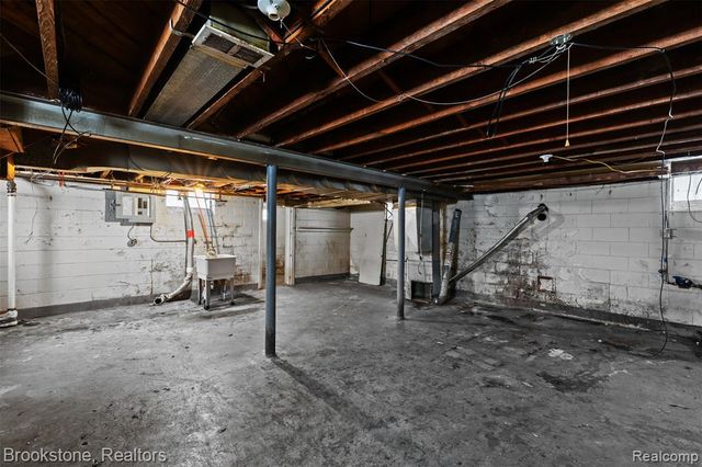 11864 Whitehill Street, Detroit, MI 48224