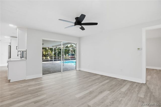 3708 N Hiawatha Terrace, Crystal River, FL 34428