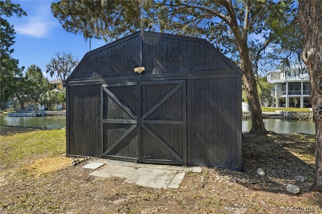 3708 N Hiawatha Terrace, Crystal River, FL 34428