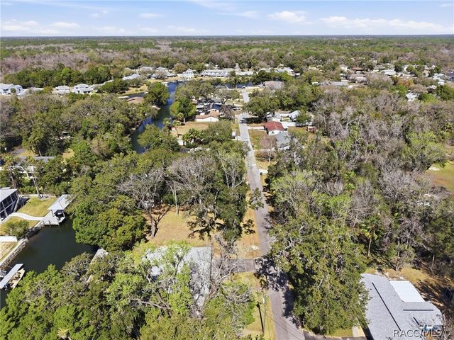 3708 N Hiawatha Terrace, Crystal River, FL 34428