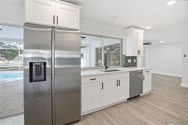 3708 N Hiawatha Terrace, Crystal River, FL 34428