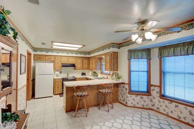 9335 Lytham Drive, Shreveport, LA 71129