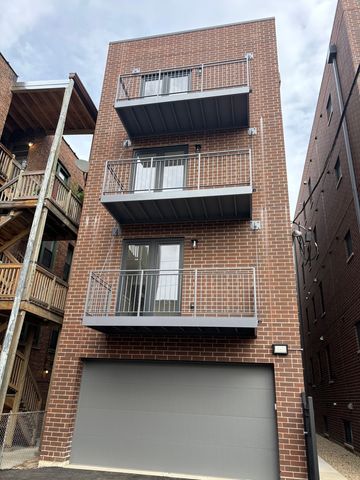 3218 N KARLOV Avenue 2, Chicago, IL 60641