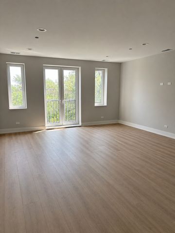 3218 N KARLOV Avenue 2, Chicago, IL 60641