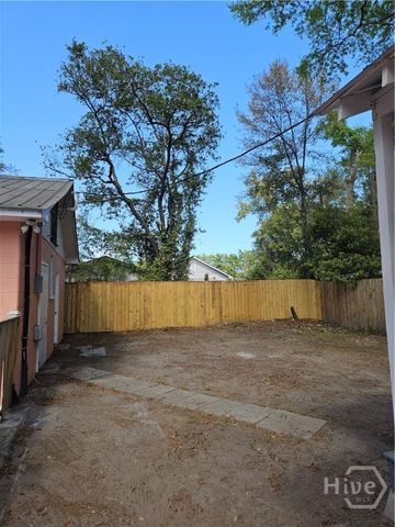 22 W 59th Street, Savannah, GA 31405