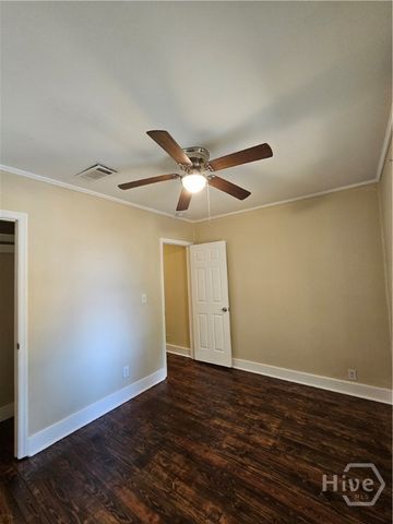 22 W 59th Street, Savannah, GA 31405