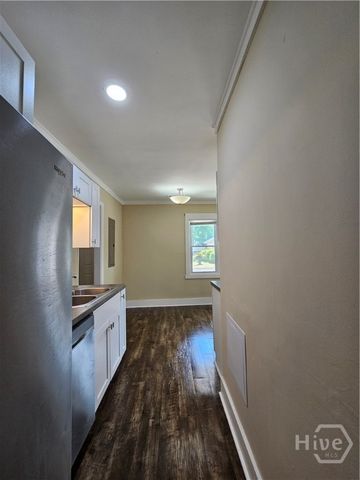 22 W 59th Street, Savannah, GA 31405