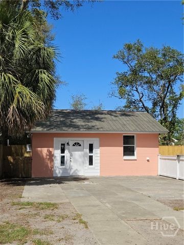 22 W 59th Street, Savannah, GA 31405