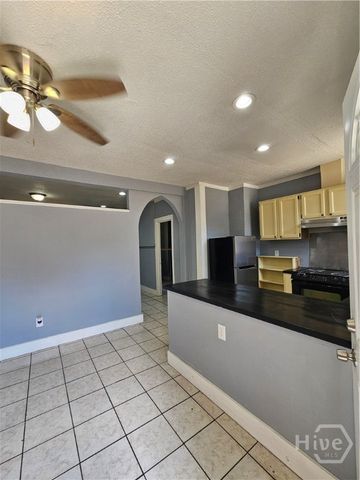 22 W 59th Street, Savannah, GA 31405