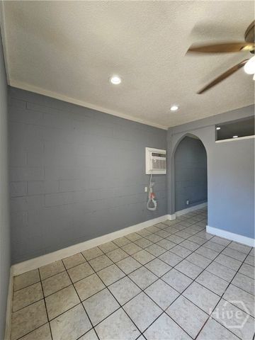 22 W 59th Street, Savannah, GA 31405