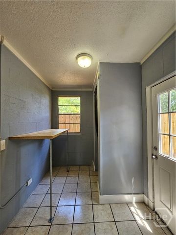 22 W 59th Street, Savannah, GA 31405