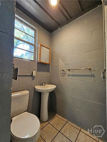 22 W 59th Street, Savannah, GA 31405