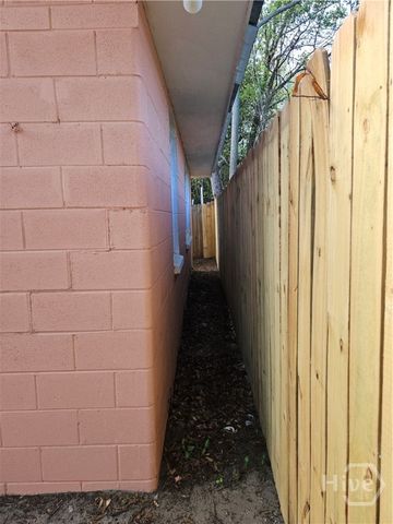22 W 59th Street, Savannah, GA 31405