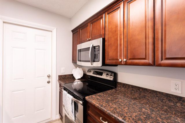 1110 FATIO ROAD, Deland, FL 32720