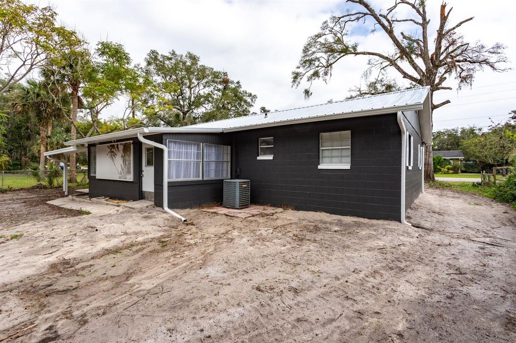 Image 33 of property listing at 1110 FATIO ROAD, Deland, FL 32720