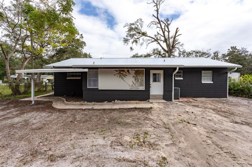 Image 35 of property listing at 1110 FATIO ROAD, Deland, FL 32720