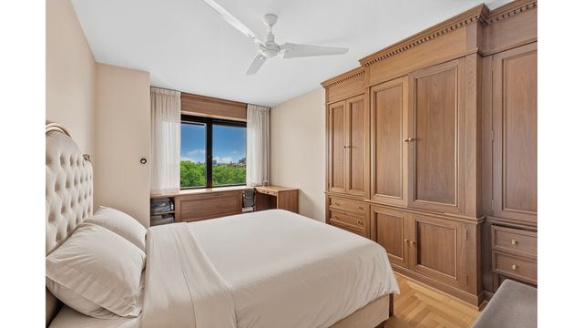 301 W 57th St Apt 28C, New York City, NY 10019