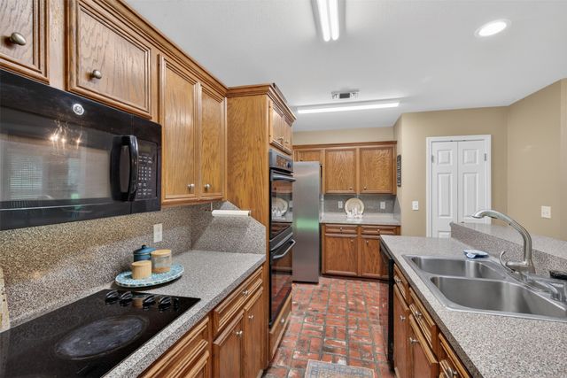 8695 Shane Lane, Keithville, LA 71047