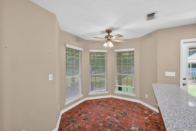 8695 Shane Lane, Keithville, LA 71047