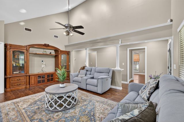 8695 Shane Lane, Keithville, LA 71047