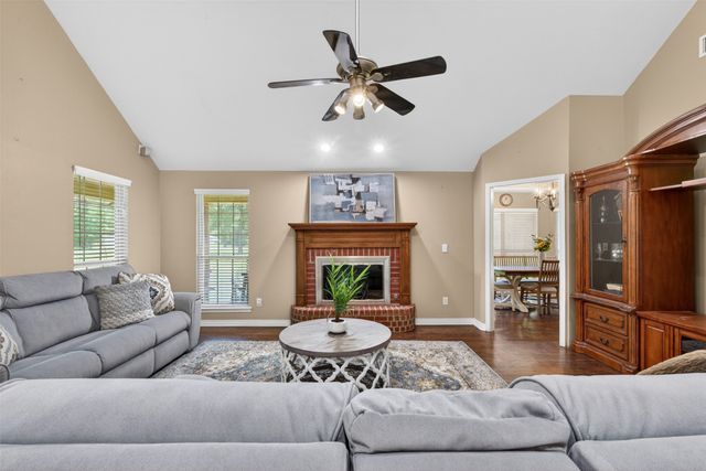 8695 Shane Lane, Keithville, LA 71047
