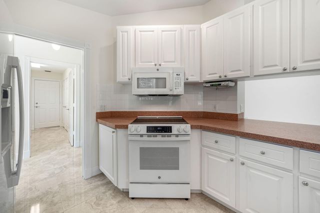 3214 Verdmont Lane, Wellington, FL 33414