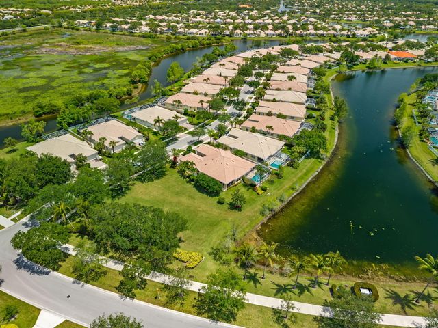 3214 Verdmont Lane, Wellington, FL 33414