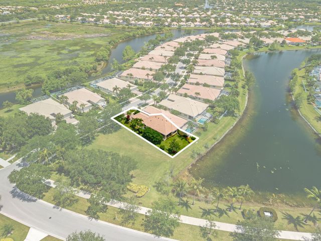 3214 Verdmont Lane, Wellington, FL 33414