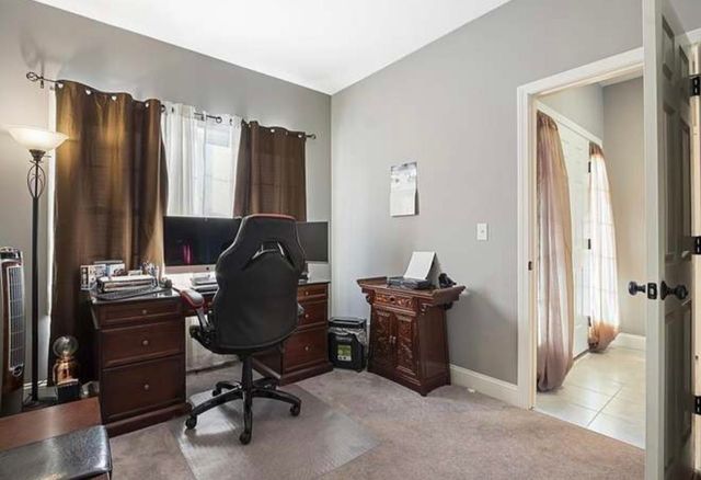 6 Dunstable Circle, Merrimack, NH 03054